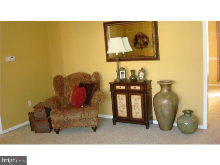 752 Grant Road Mount Laurel, NJ 08054 - Photo 21 of 25 Living Room