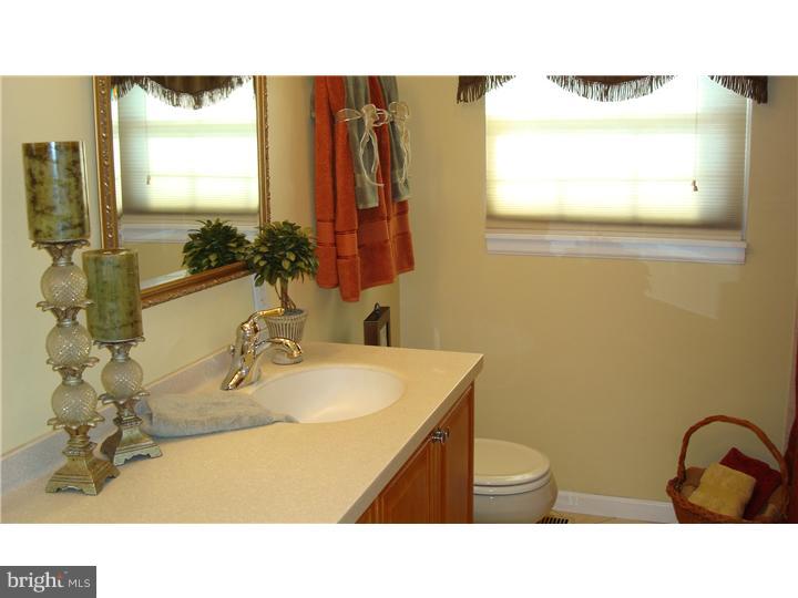 752 Grant Road Mount Laurel, NJ 08054 - Photo 22 of 25 Bathroom