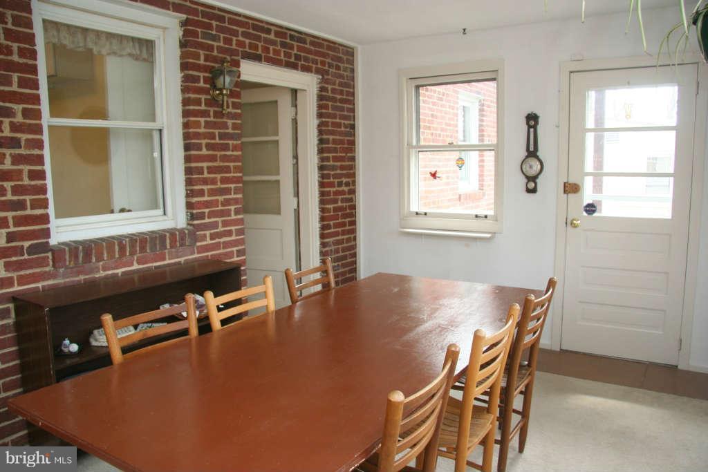 10506 Inwood Avenue Silver Spring, MD 20902 - Photo 12 of 27 Interior (General)