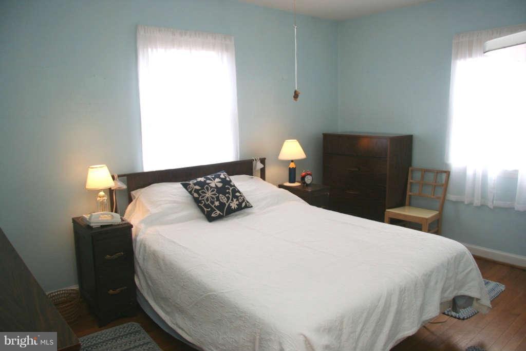 10506 Inwood Avenue Silver Spring, MD 20902 - Photo 13 of 27 Bedroom (Master)