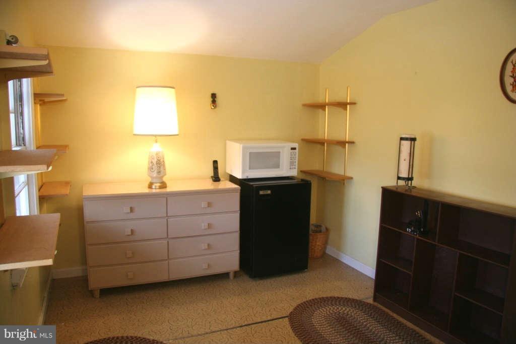10506 Inwood Avenue Silver Spring, MD 20902 - Photo 18 of 27 Interior (General)