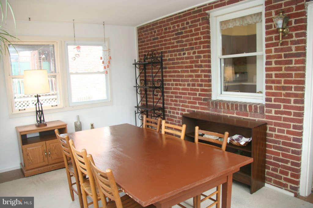 10506 Inwood Avenue Silver Spring, MD 20902 - Photo 10 of 27 Interior (General)