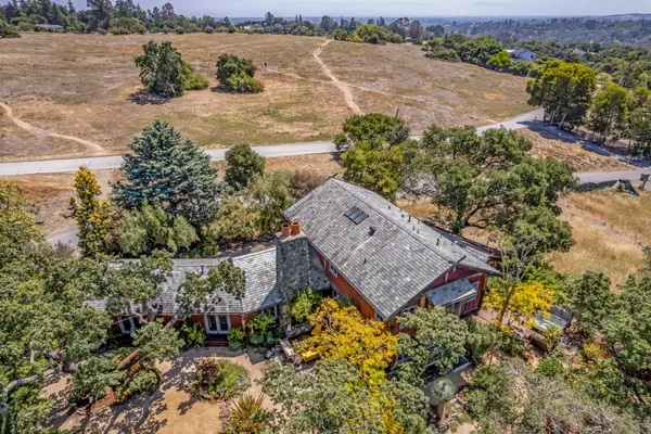 $4,795,000 | 144 Alta Mesa Road, Woodside, CA 94062