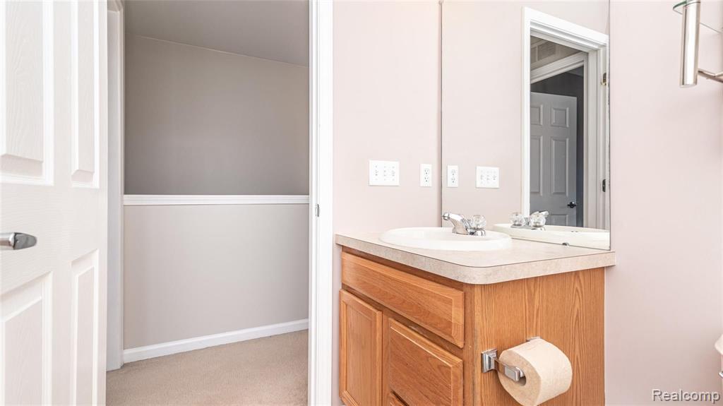 44745 Ellery Lane Novi, MI 48377 - Photo 20 of 24