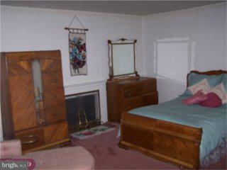 974 Williamson Road Horsham, PA 19044 - Photo 4 of 5 Gallery Image 4