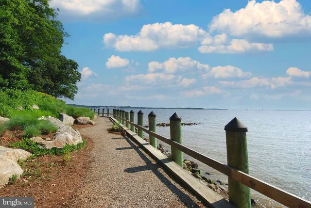 $300,000 | 7101 Bay Front Drive, Unit 301, Annapolis, MD 21403