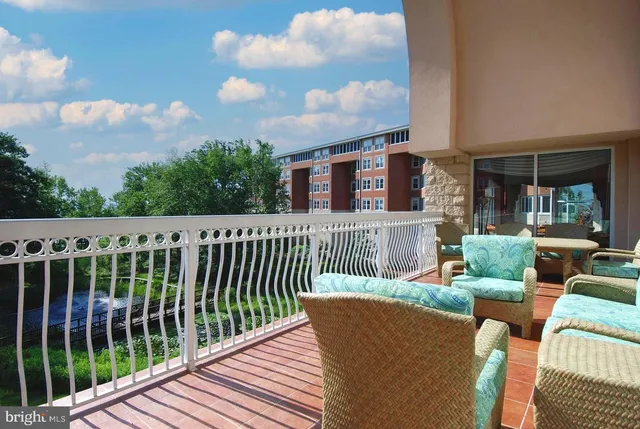 $265,000 | 7101 Bay Front Drive, Unit 301, Annapolis, MD 21403