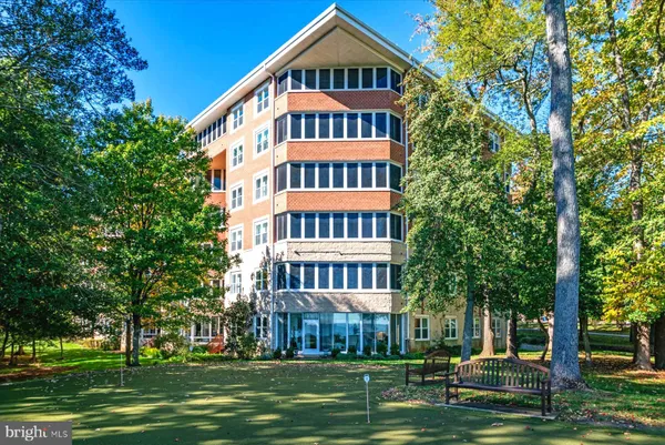 $300,000 | 7101 Bay Front Drive, Unit 301, Annapolis, MD 21403