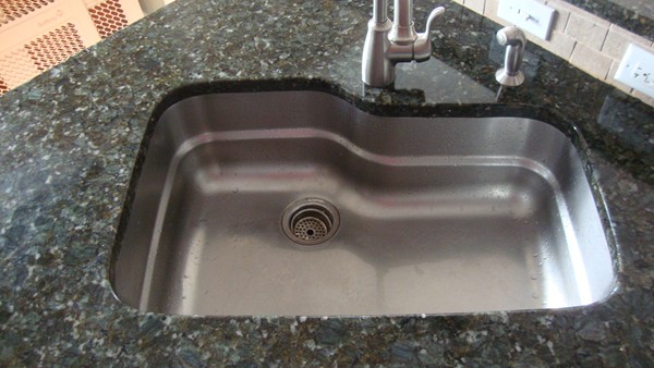 11 Edgehill Road Peabody, MA 01960 - Photo 20 of 26 Gallery Image 20