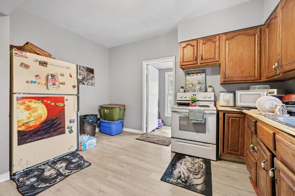 $99,900 | 2832 6th Street, Muskegon Heights, MI 49444