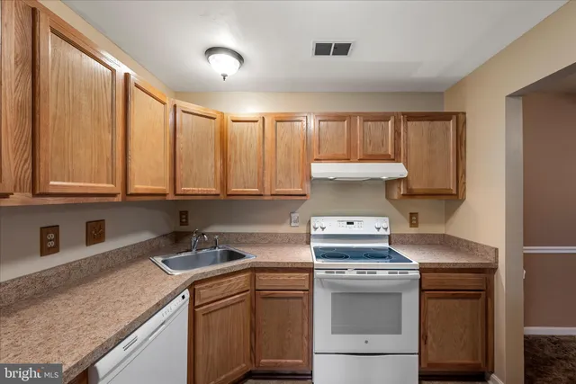 $229,000 | 113 Timberlake Terrace, Unit 2, Stephens City, VA 22655