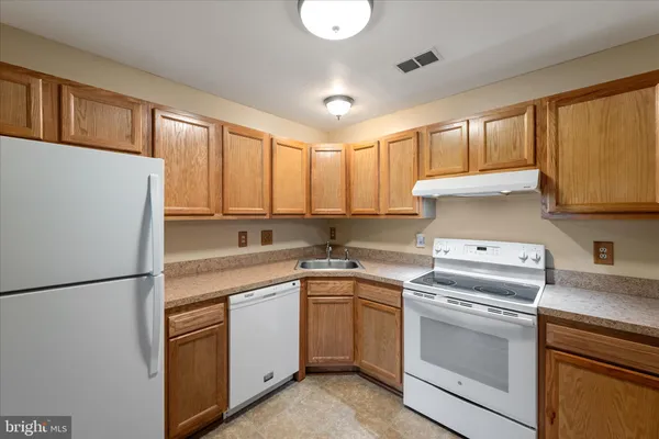 $229,000 | 113 Timberlake Terrace, Unit 2, Stephens City, VA 22655