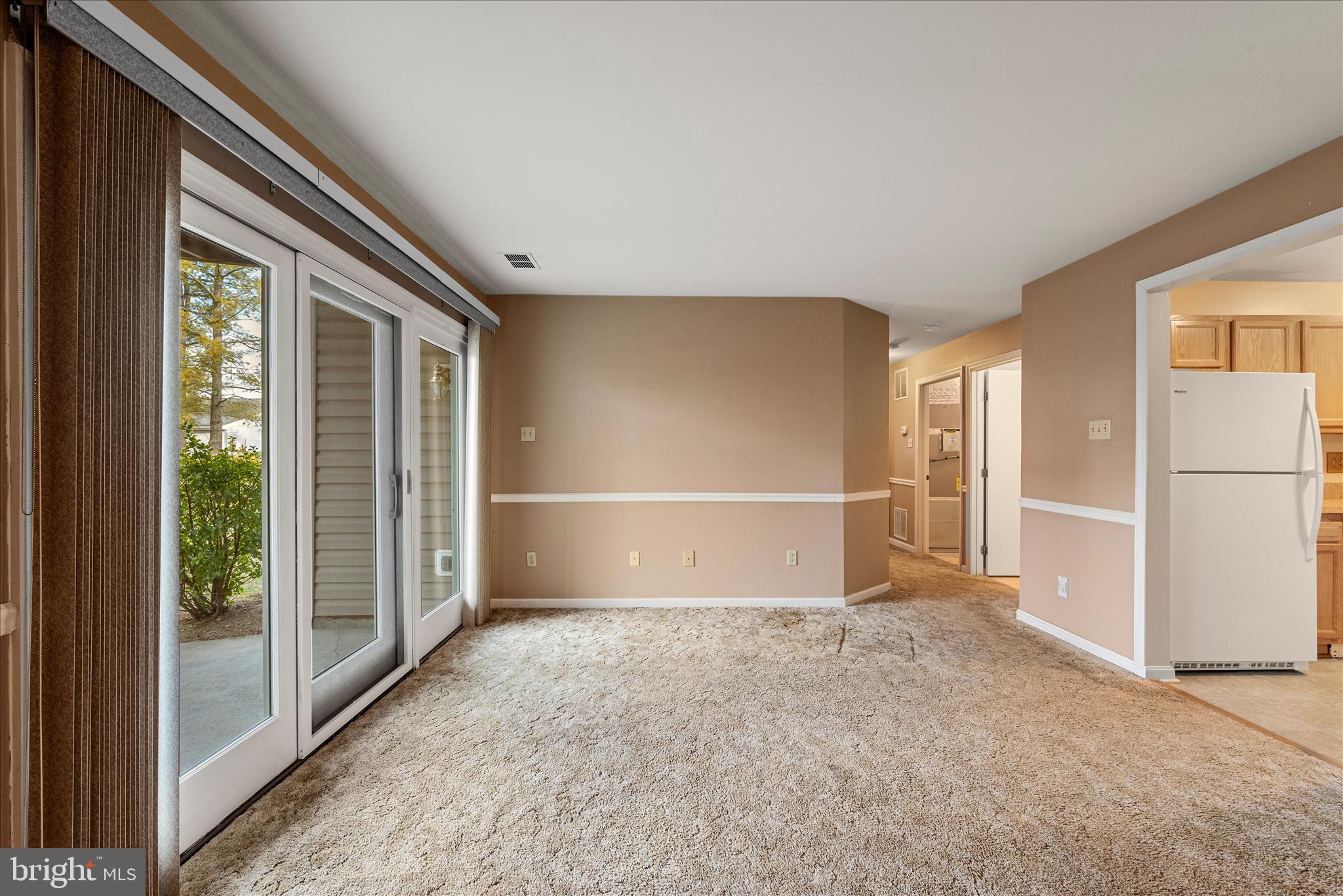113 Timberlake Terrace, Unit 2 Stephens City, VA 22655 - Photo 6 of 24 Living Room to Patio