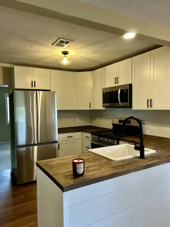 $164,900 | 19157 West Chippewa Drive, Rodney, MI 49342