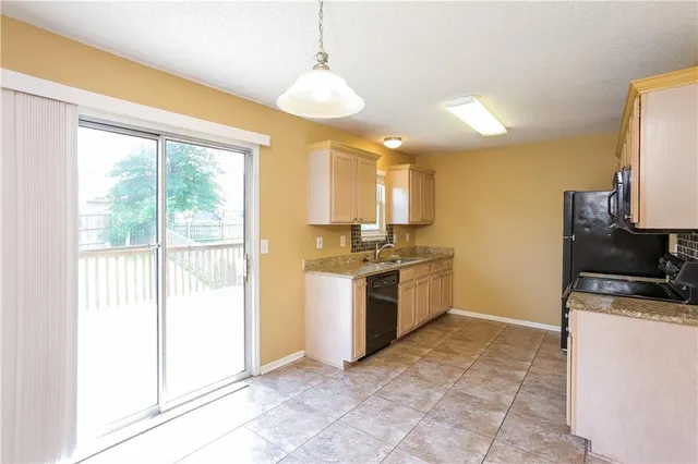 $1,985 | 209 Northeast 113 Street, Kansas City, MO 64155