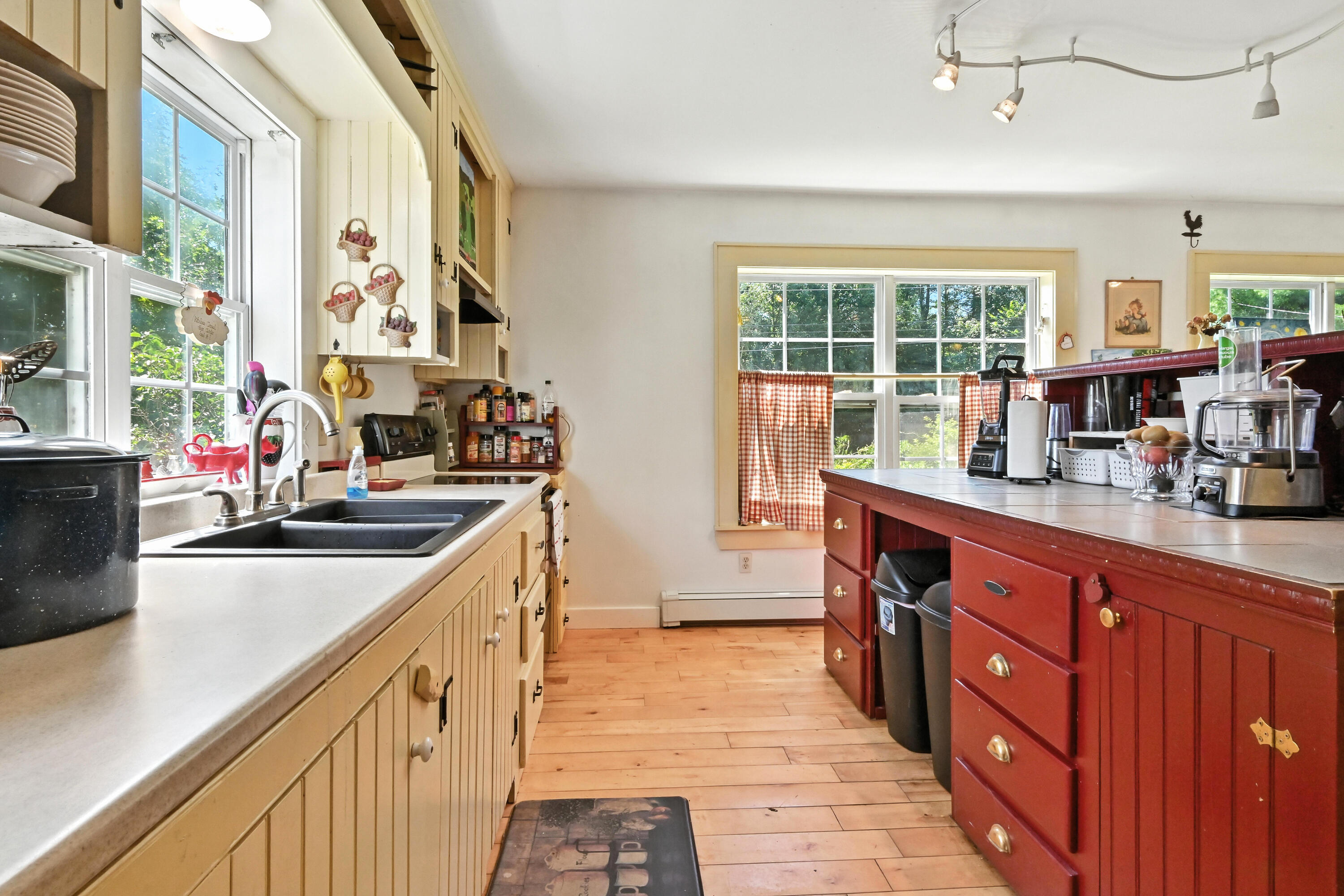 27 Mountain View Road Leeds, ME 04263 - Photo 8 of 105 Kitchen