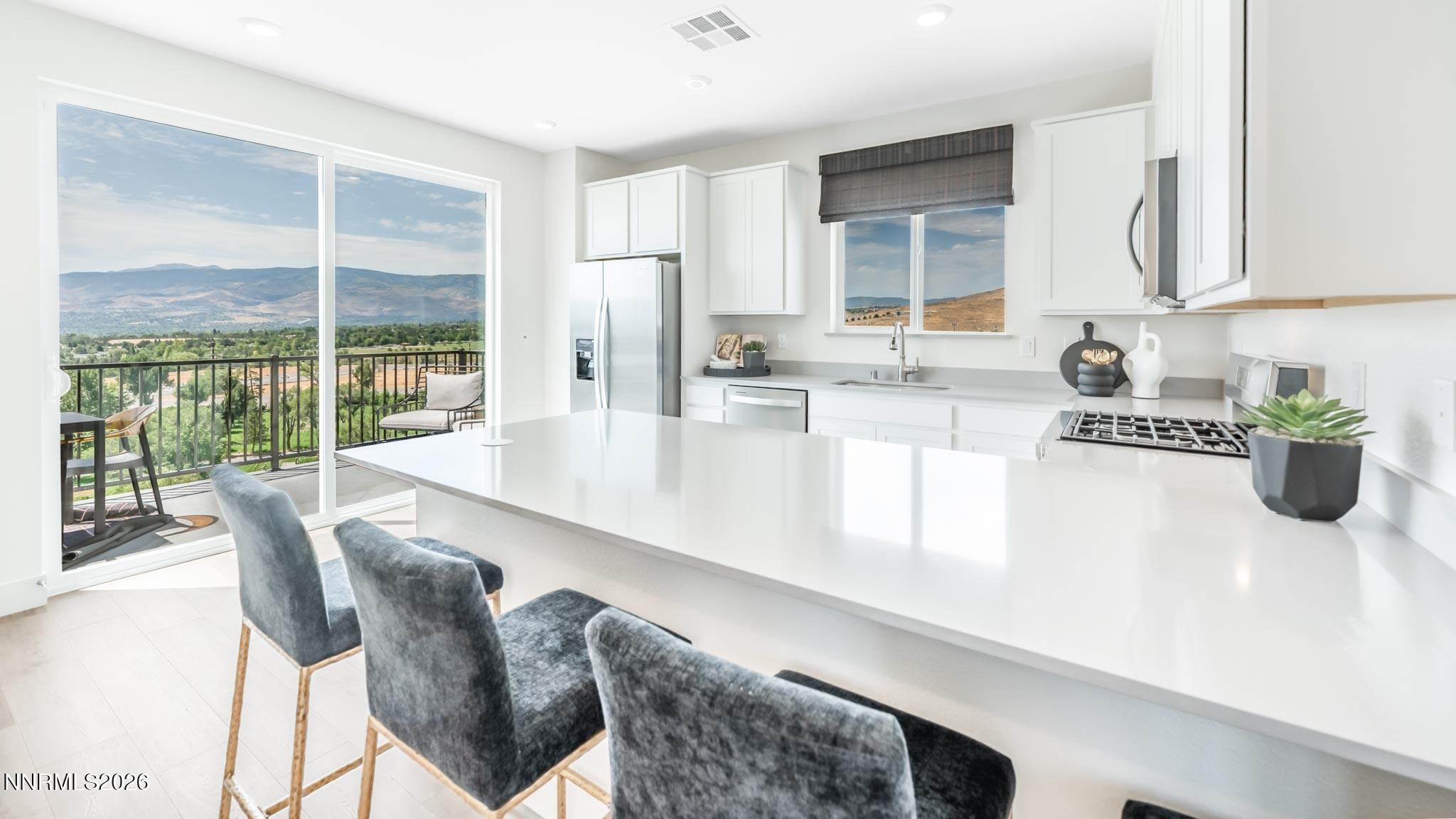 3608 George Sullivan Parkway Reno, NV 89512 - Photo 2 of 8 Kitchen