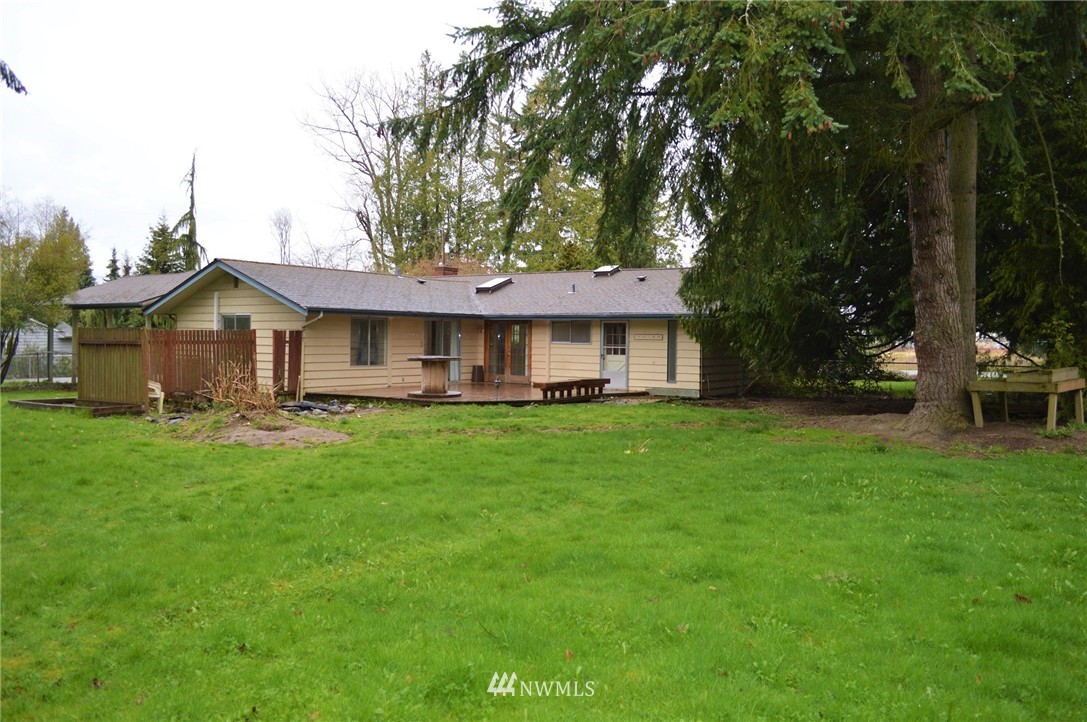 2604 Center Road Everett, WA 98204 - Photo 5 of 12
