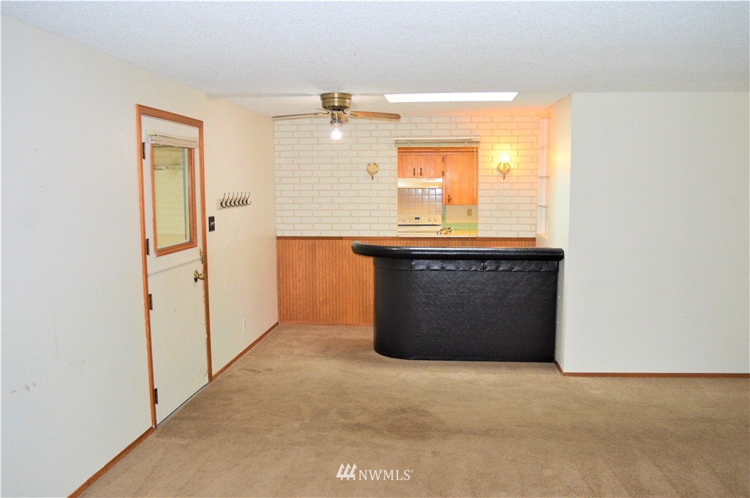 2604 Center Road Everett, WA 98204 - Photo 9 of 12