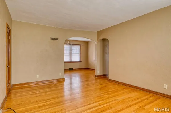 $1,800 | 6601 Alamo Avenue, Unit 1ST FLOOR A, Clayton, MO 63105