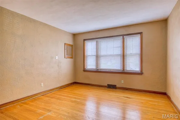 $1,800 | 6601 Alamo Avenue, Unit 1ST FLOOR A, Clayton, MO 63105