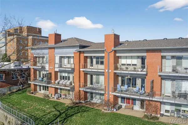$365,000 | 5310 Chouteau's Bluff Drive, Unit 5310, St. Louis, MO 63111