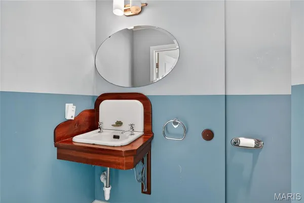 $365,000 | 5310 Chouteau's Bluff Drive, Unit 5310, St. Louis, MO 63111