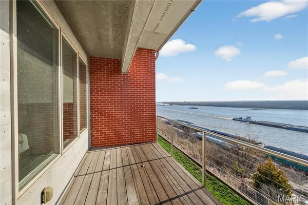 $365,000 | 5310 Chouteau's Bluff Drive, Unit 5310, St. Louis, MO 63111