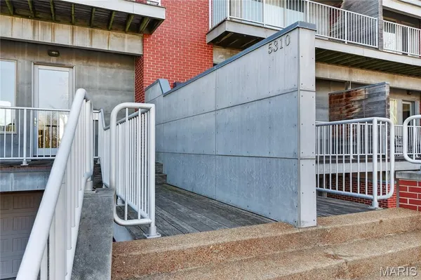 $365,000 | 5310 Chouteau's Bluff Drive, Unit 5310, St. Louis, MO 63111
