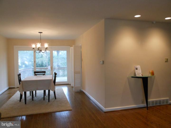 1126 Coventry Road Cheltenham, PA 19012 - Photo 3 of 25 Gallery Image 3