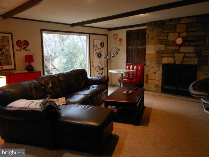 1126 Coventry Road Cheltenham, PA 19012 - Photo 8 of 25 Gallery Image 8