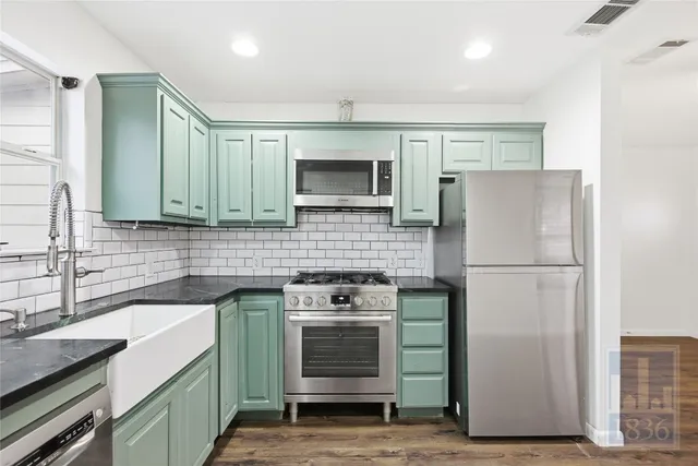 $2,400 | 2003 Tillery Street, Austin, TX 78723