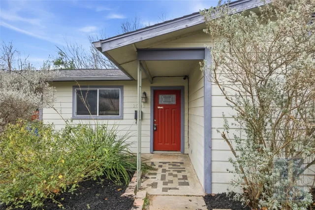 $2,400 | 2003 Tillery Street, Austin, TX 78723