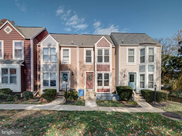 $3,000 | 6191 Little Valley Way, Alexandria, VA 22310