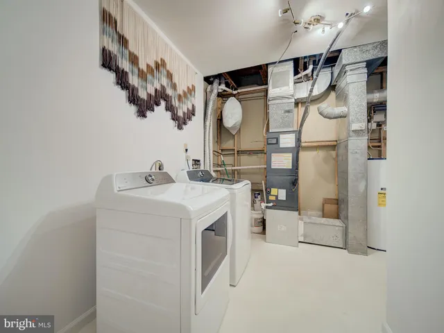 $3,000 | 6191 Little Valley Way, Alexandria, VA 22310