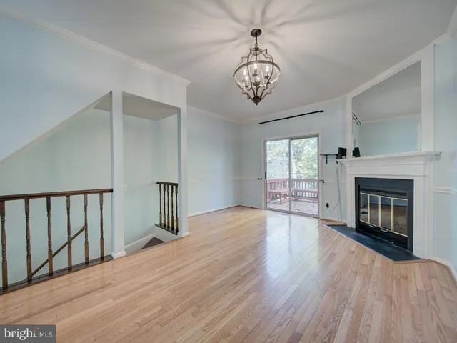 $3,000 | 6191 Little Valley Way, Alexandria, VA 22310