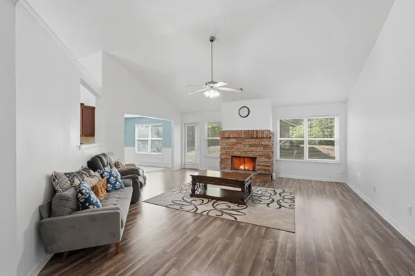 $409,900 | 4585 White Horse Drive, Braselton, GA 30517