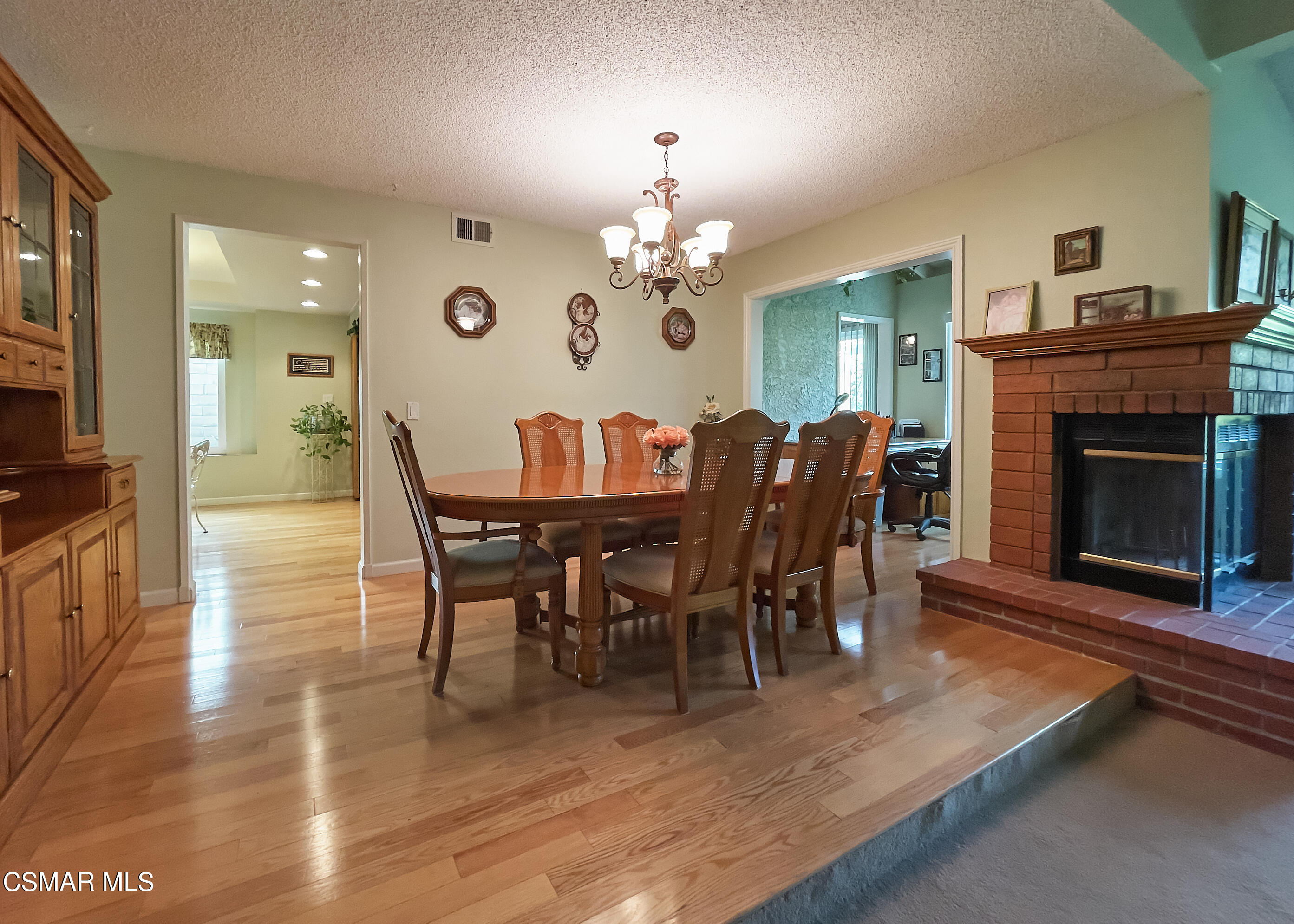 4110 Oakcliff Drive Moorpark, CA 93021 - Photo 23 of 67 Dining Room from Living Room