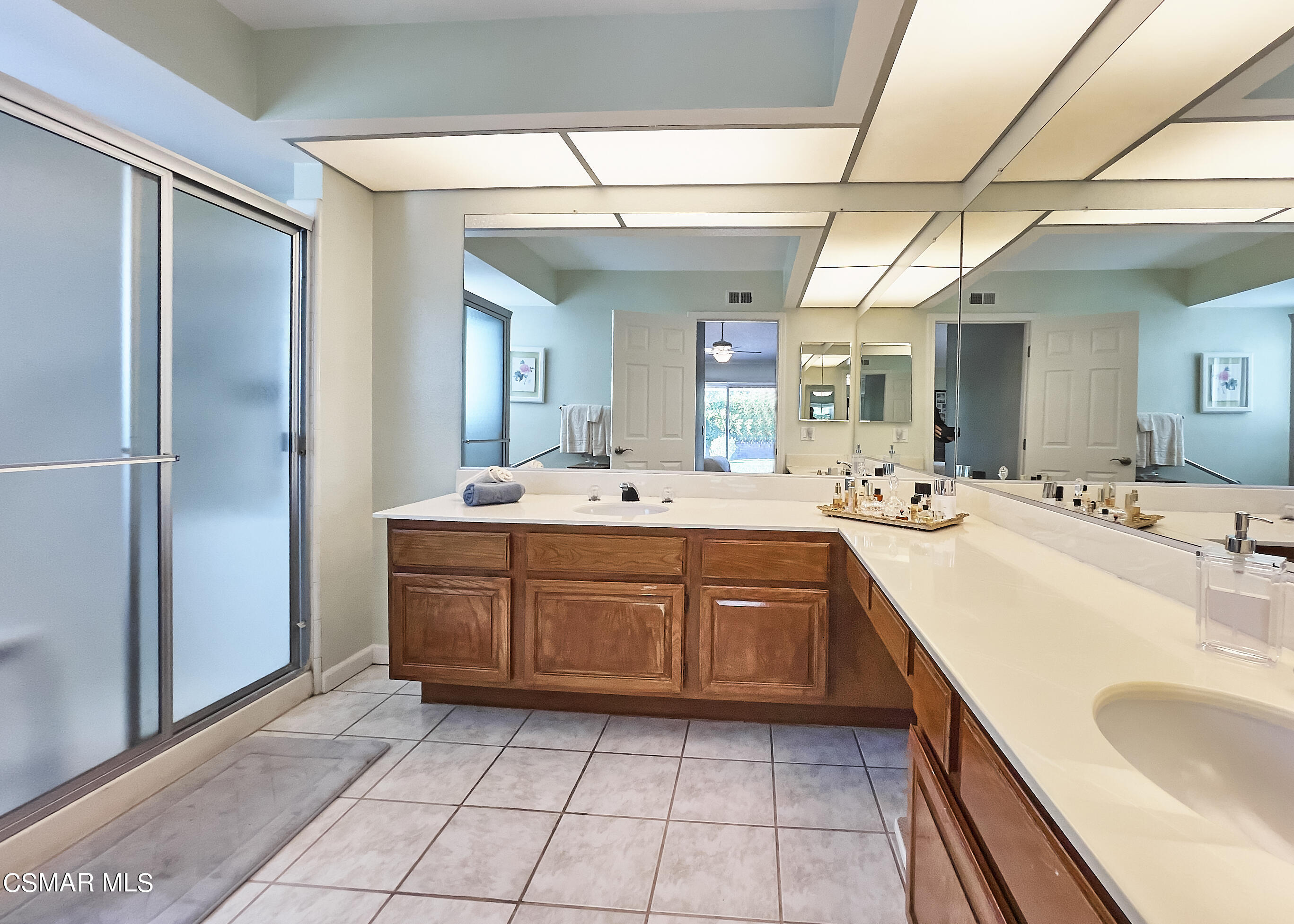 4110 Oakcliff Drive Moorpark, CA 93021 - Photo 47 of 67 Master Bath 1