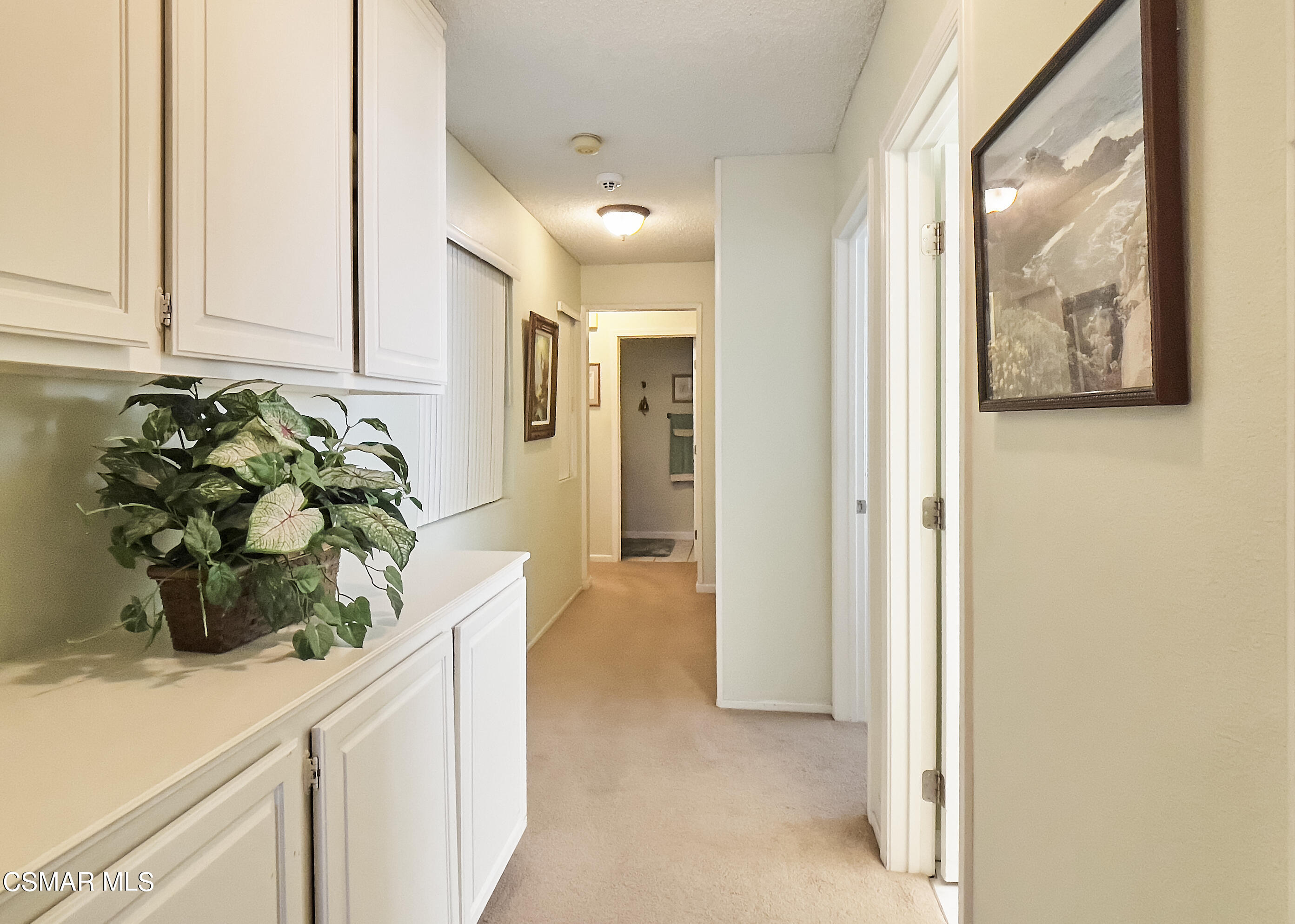 4110 Oakcliff Drive Moorpark, CA 93021 - Photo 49 of 67 Hallway