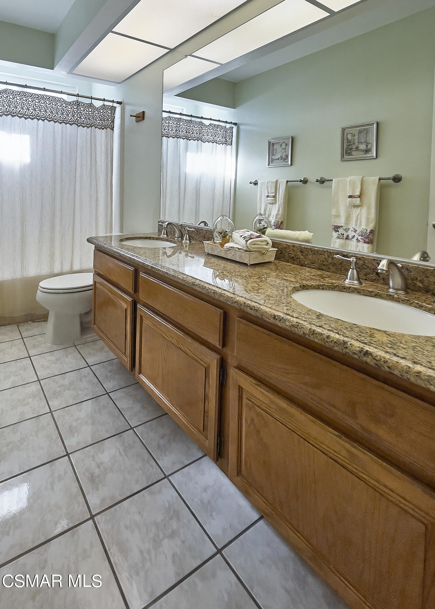 4110 Oakcliff Drive Moorpark, CA 93021 - Photo 55 of 67 Bath 2