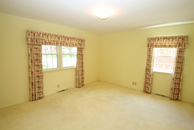 1107 North Greenbriar Road Muncie, IN 47304 - Photo 14 of 26 Gallery Image 14