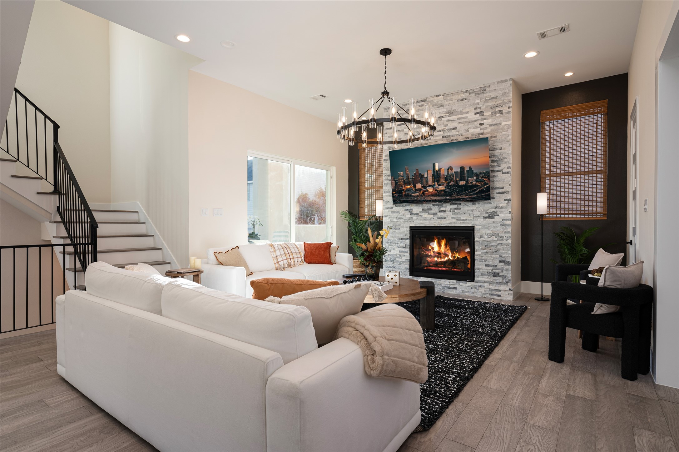 911 Thompson Street Houston, TX 77007 - Photo 9 of 50