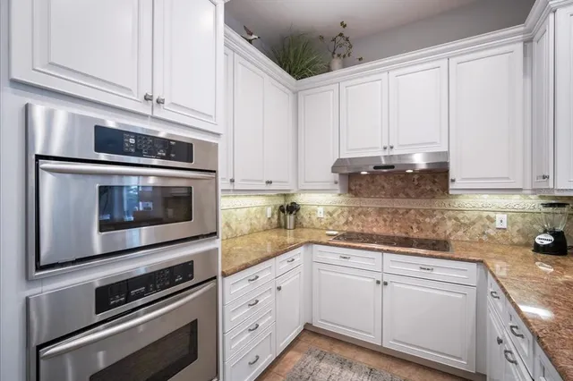 $2,295,000 | 7316 Gulf Drive, Unit 8, Holmes Beach, FL 34217