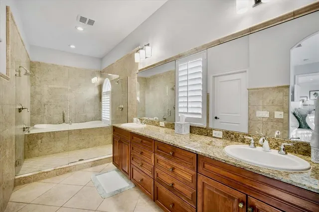 $2,295,000 | 7316 Gulf Drive, Unit 8, Holmes Beach, FL 34217