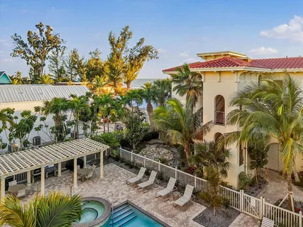 $2,150,000 | 7316 Gulf Drive, Unit 8, Holmes Beach, FL 34217