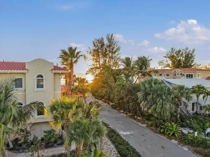 $2,245,000 | 7316 Gulf Drive, Unit 8, Holmes Beach, FL 34217