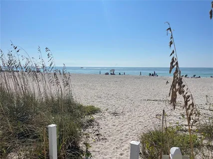 $2,395,000 | 7316 Gulf Drive, Unit 8, Holmes Beach, FL 34217