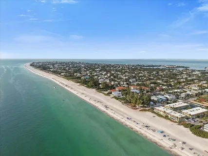 $2,395,000 | 7316 Gulf Drive, Unit 8, Holmes Beach, FL 34217