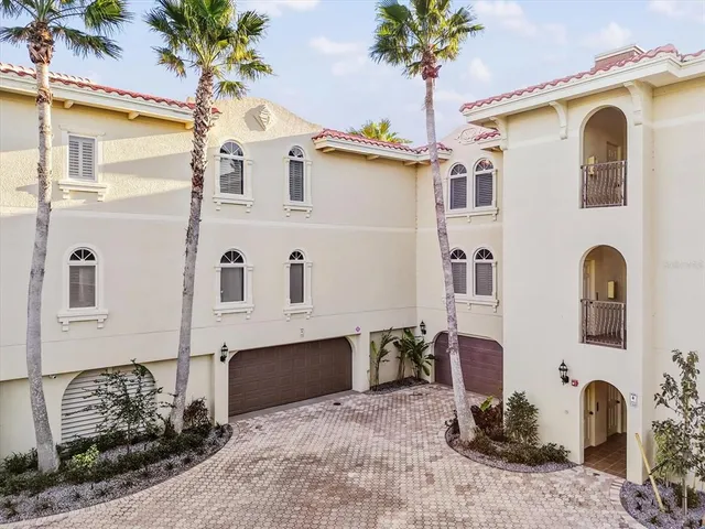 $2,295,000 | 7316 Gulf Drive, Unit 8, Holmes Beach, FL 34217